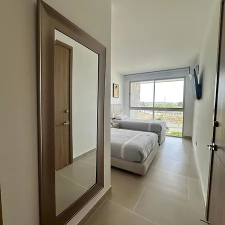 Apartamento Familiar Con Laguna Cristalina
